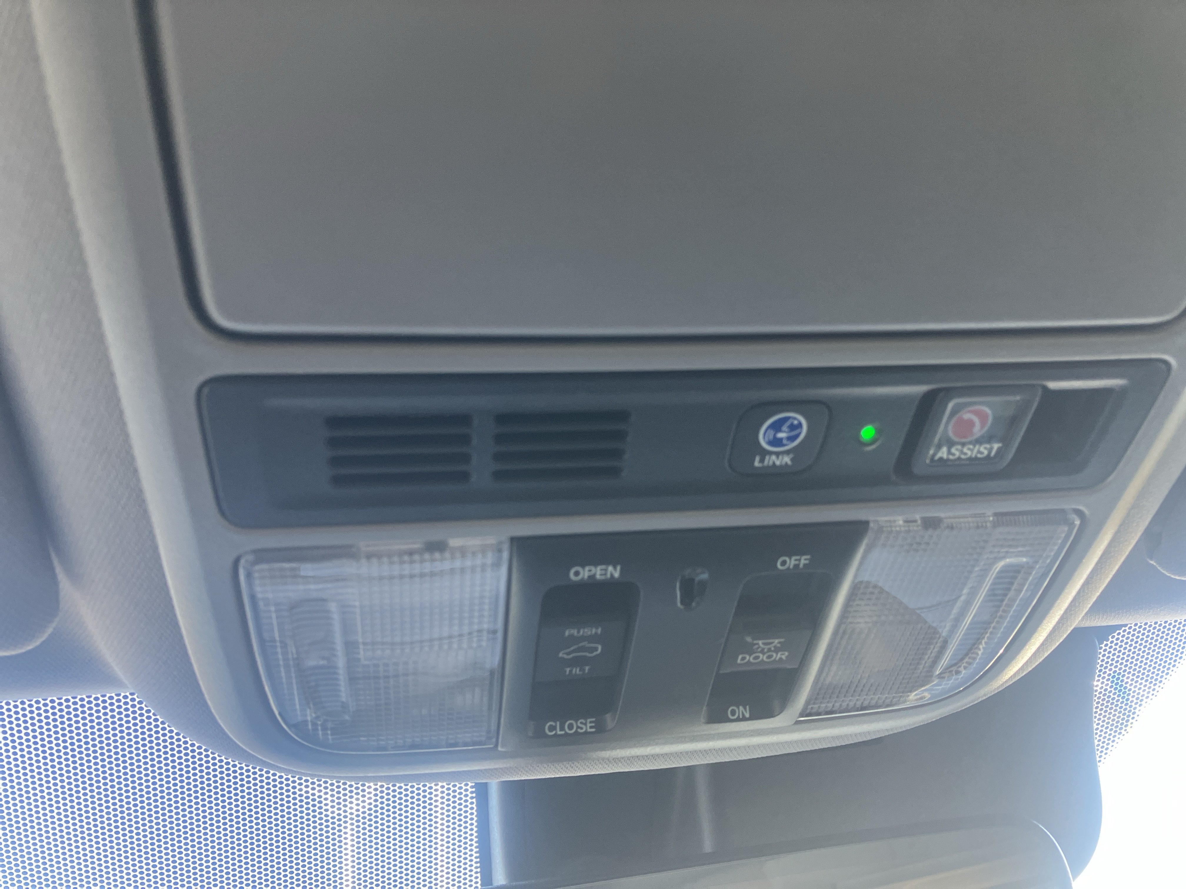 Used 2020 Honda Pilot Touring image 32
