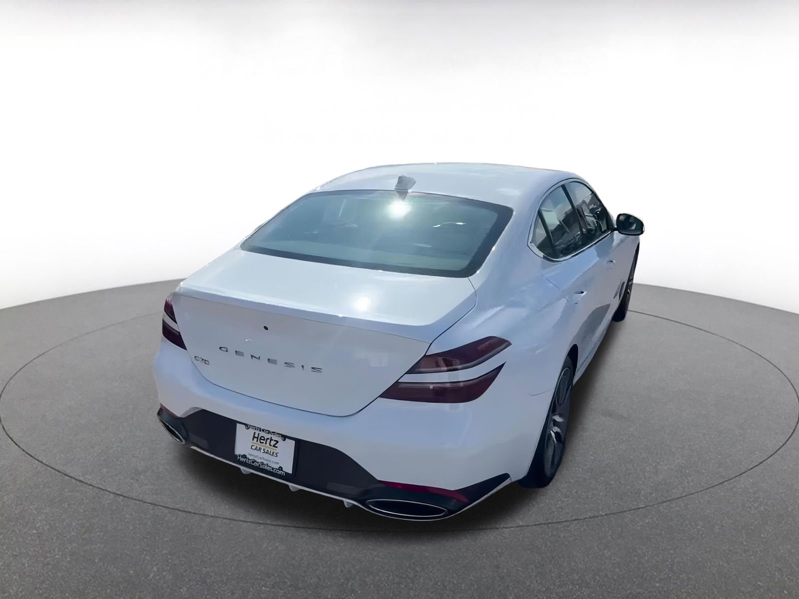 Used 2025 Genesis G70 2.5T image 9