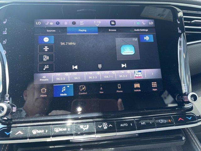 Used 2024 Jeep Wagoneer L 4WD image 10