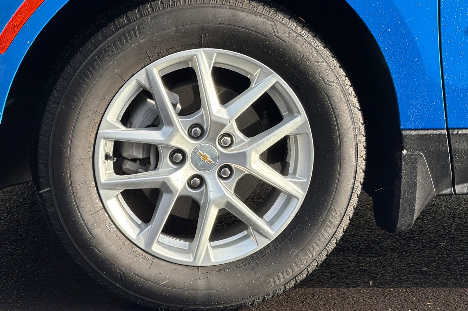 Used 2024 Chevrolet Equinox LS w/ LS Convenience Package image 25