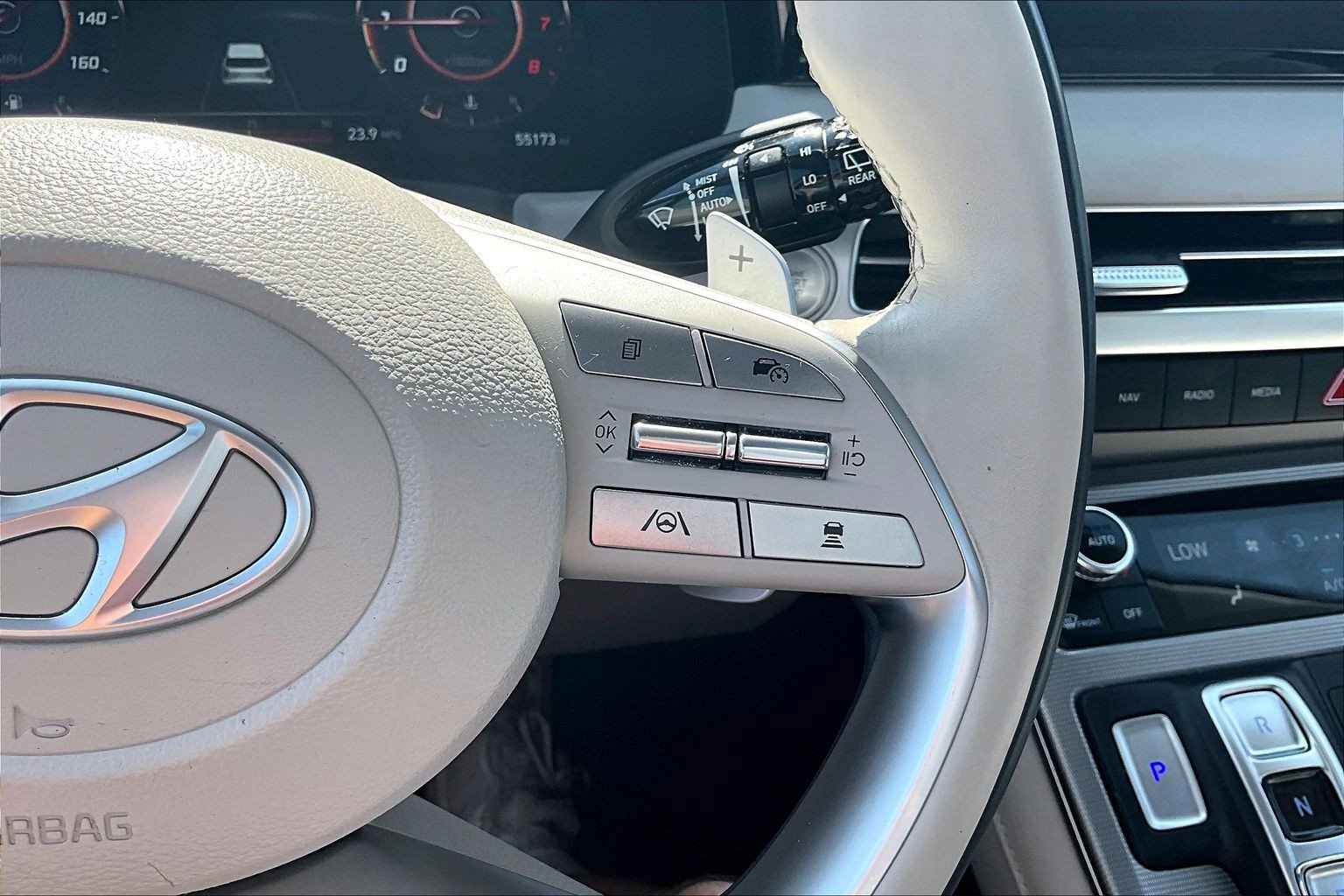 Used 2023 Hyundai Palisade Calligraphy image 24