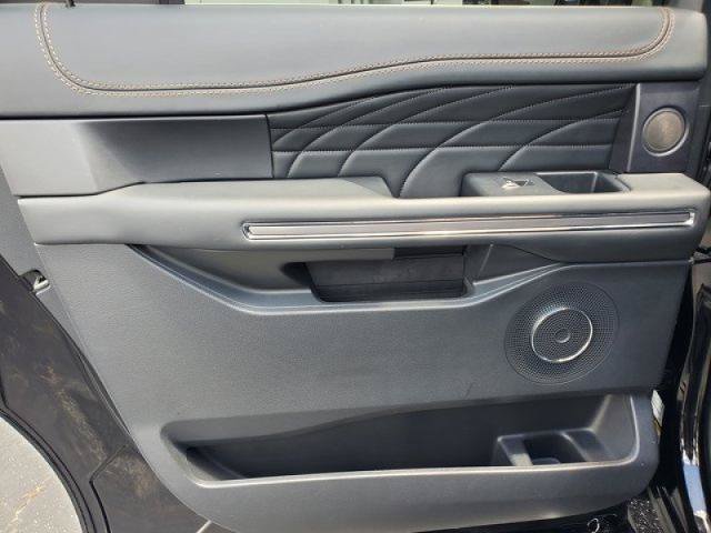 Certified 2024 Ford Expedition Max Platinum RWD image 33