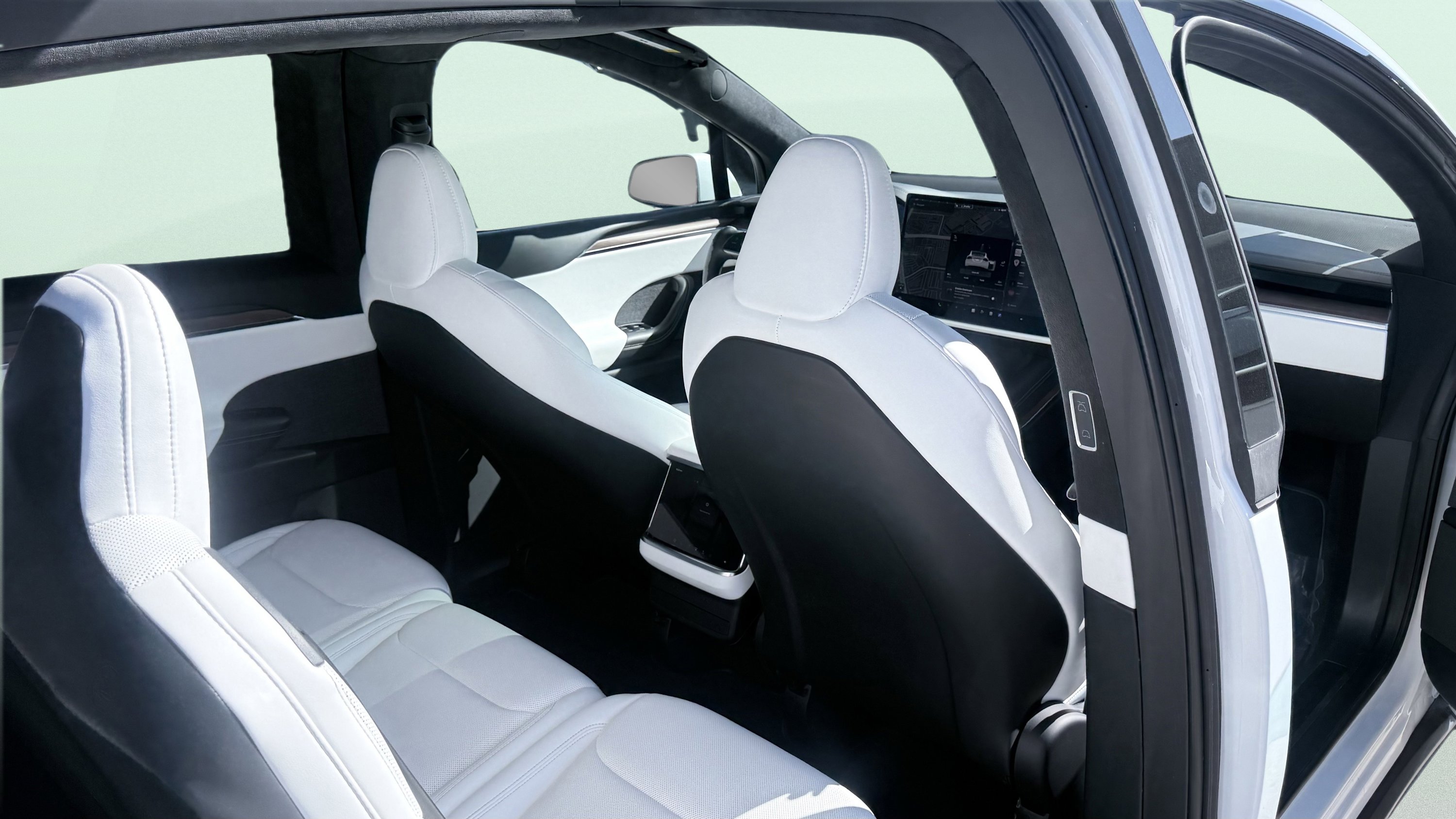 Used 2023 Tesla Model X image 41