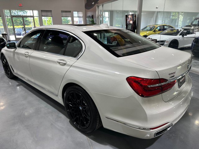 Used 2017 BMW 740i xDrive AWD/4WD image 22