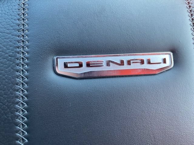 Used 2025 GMC Yukon Denali AWD/4WD image 25