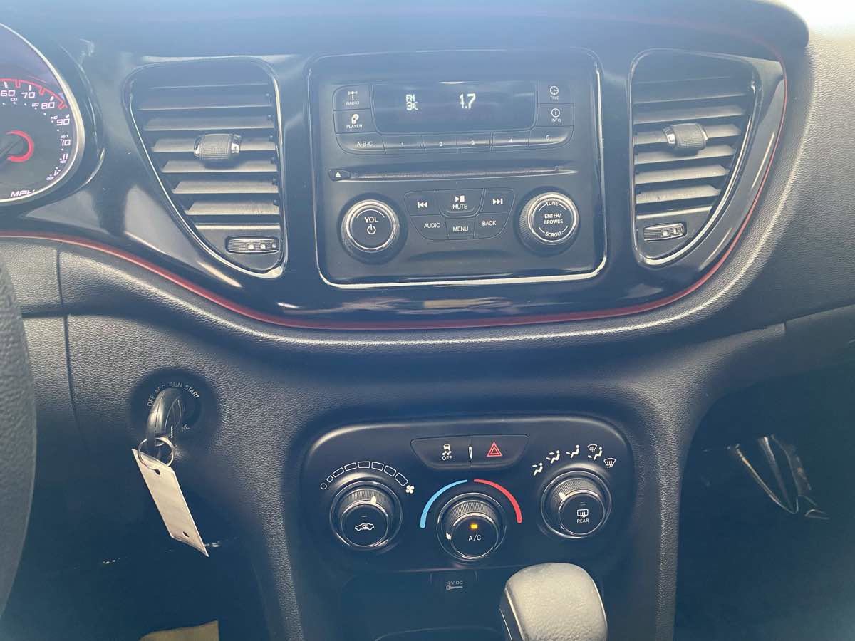 Used 2015 Dodge Dart SXT image 16