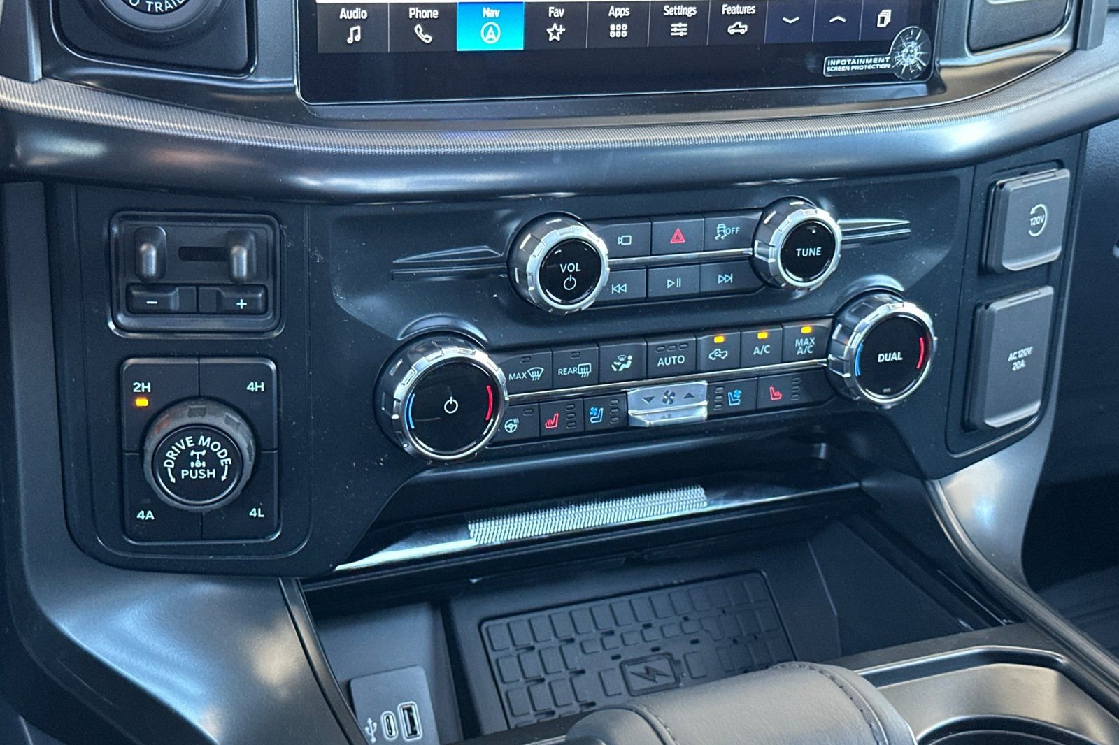 New 2026 Ford F150 Lariat w/ Equipment Group 501A Mid AWD/4WD image 19