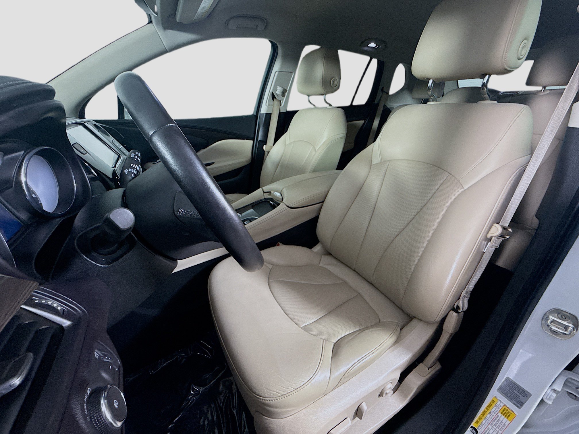 Used 2020 Buick Envision Essence FWD image 22