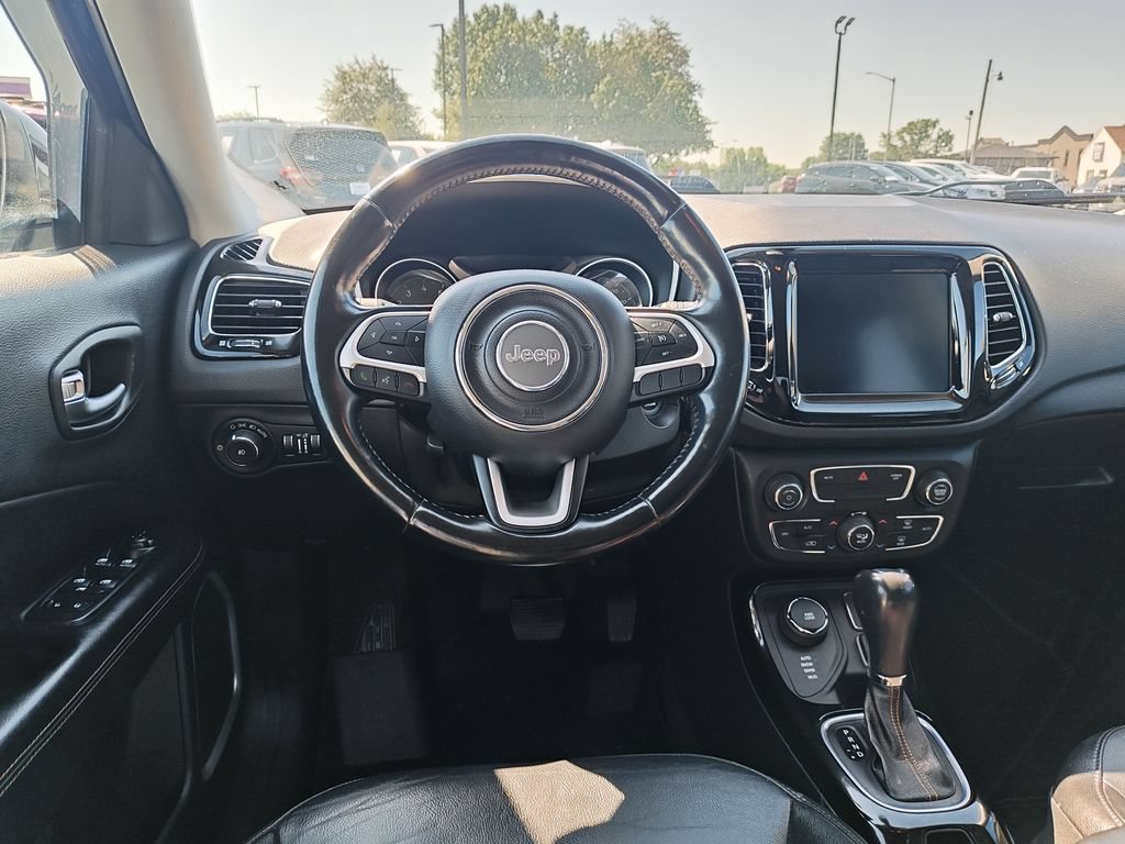 Used 2020 Jeep Compass Limited AWD/4WD image 17