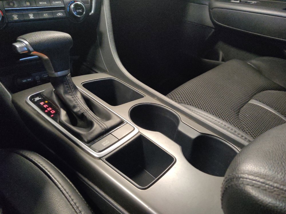 Used 2019 Kia Optima S image 26