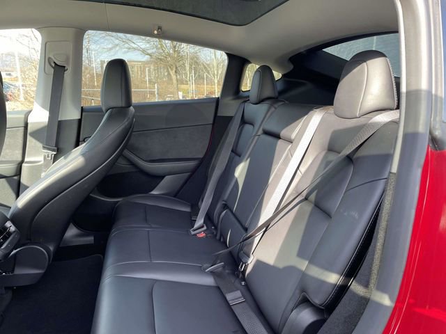 Used 2023 Tesla Model Y Long Range image 17