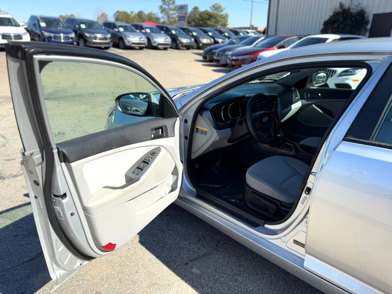 Used 2013 Kia Optima LX image 4