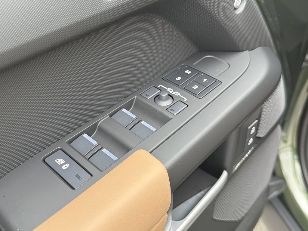 New 2026 Land Rover Defender 110 S AWD/4WD image 20