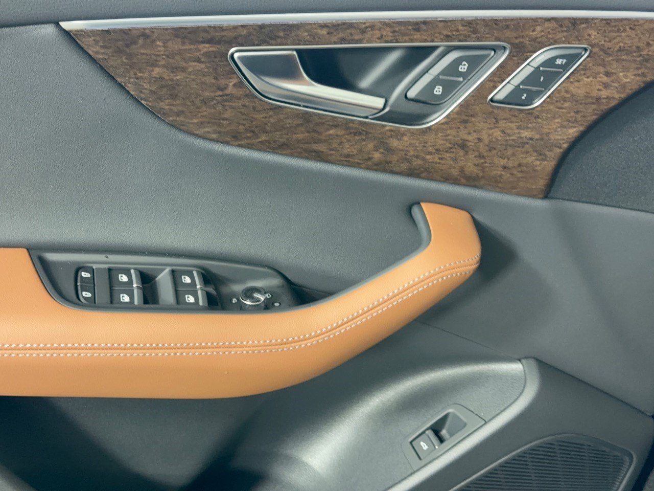 New 2027 Audi Q8 Premium Plus AWD/4WD image 15