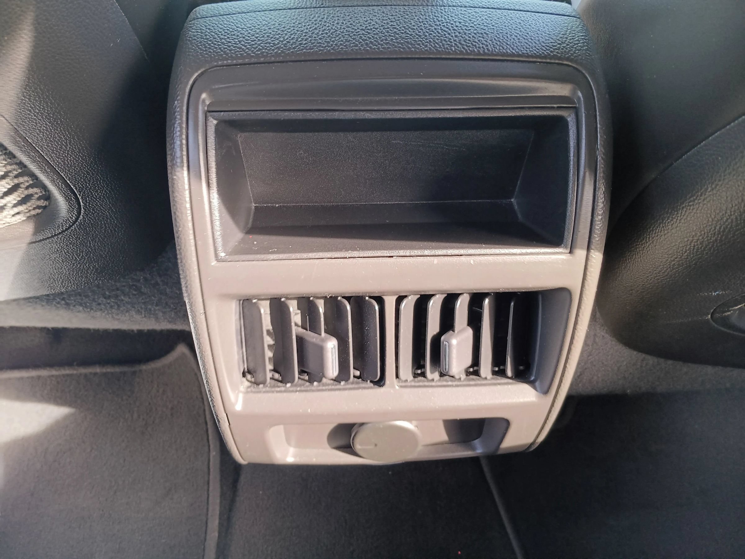 Used 2012 Cadillac SRX Performance FWD image 28