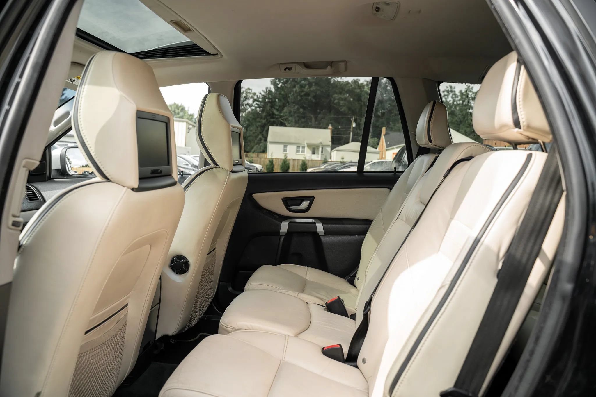 Used 2014 Volvo XC90 3.2 R-Design AWD/4WD image 8