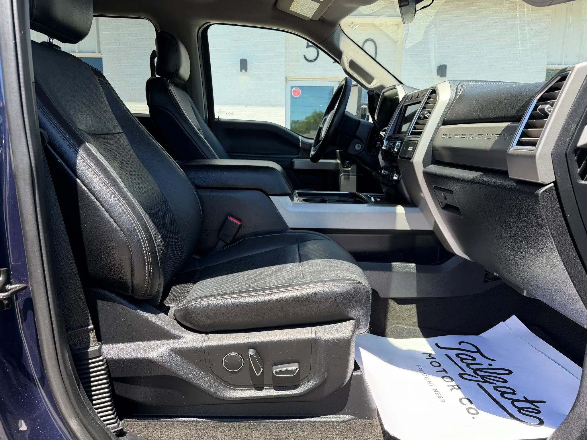 Used 2017 Ford F250 Lariat w/ Chrome Package AWD/4WD image 13
