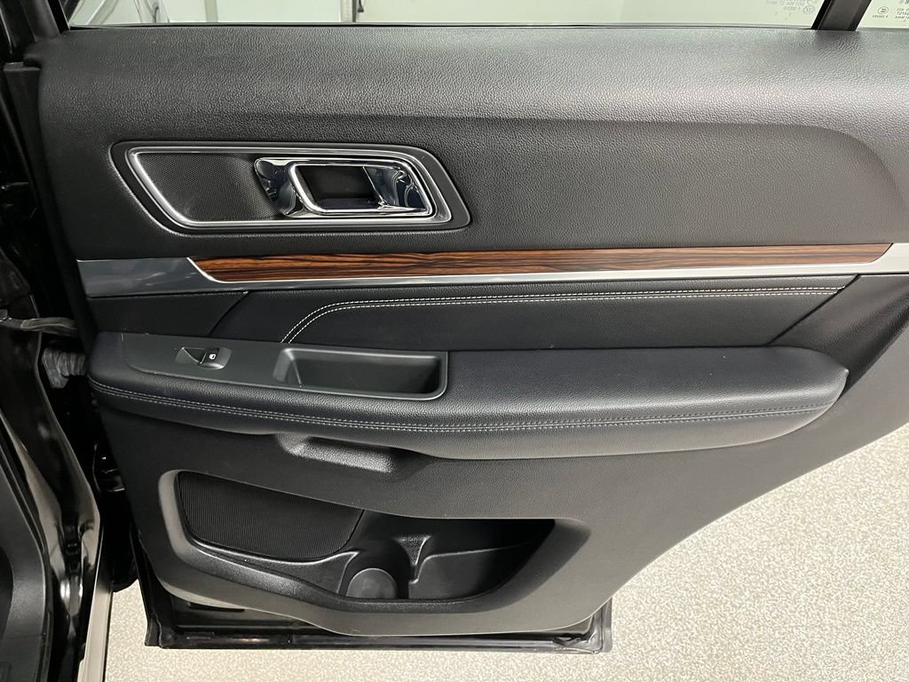 Used 2018 Ford Explorer Limited AWD/4WD image 51