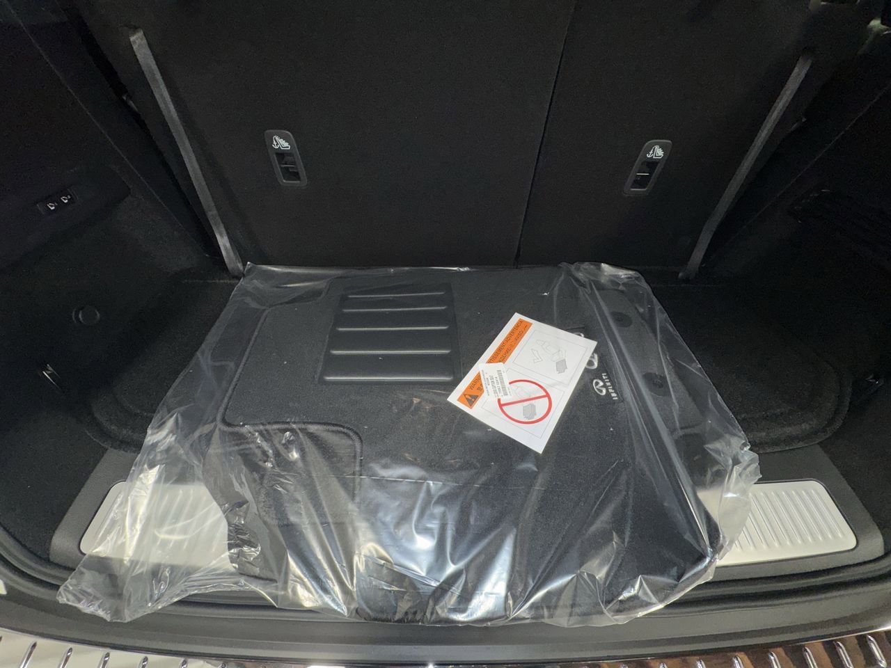 Certified 2025 INFINITI QX60 Autograph w/ Cargo Package image 32