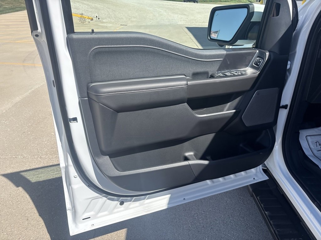 New 2025 Ford F150 Lariat image 15