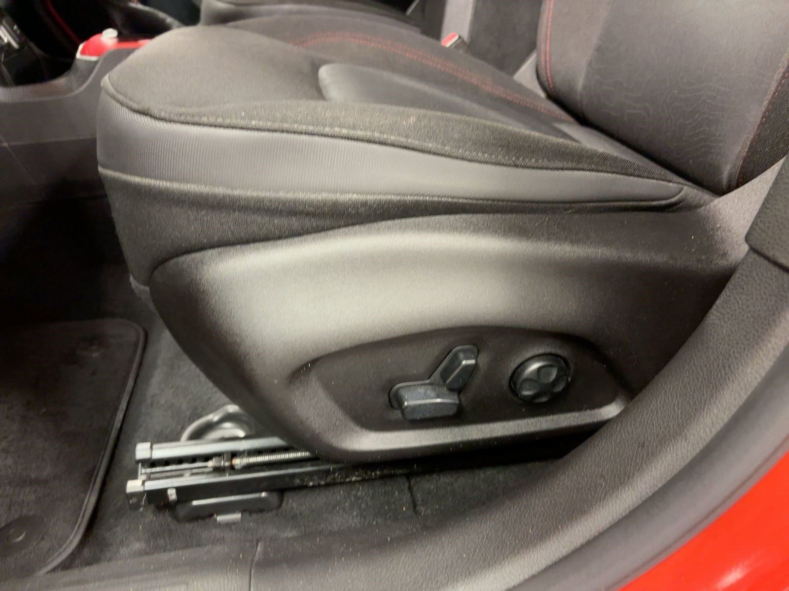 Used 2015 Jeep Renegade Trailhawk w/ Popular Equipment Group image 13