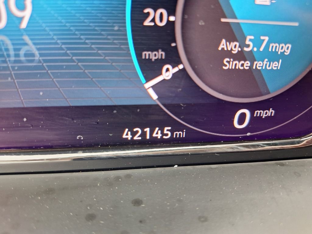 Used 2025 Volkswagen Atlas SE FWD image 17