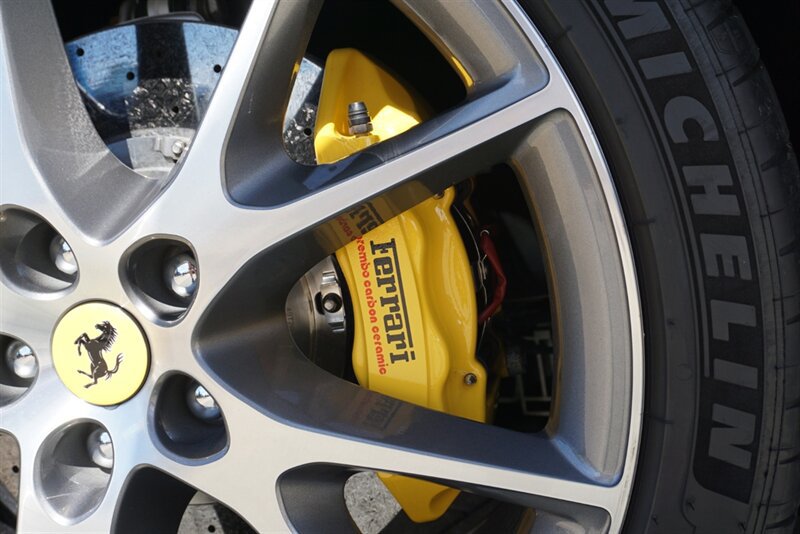 Used 2014 Ferrari California RWD image 32