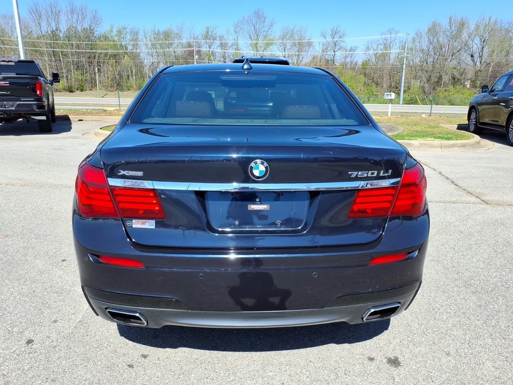 Used 2015 BMW 750Li xDrive AWD/4WD image 17
