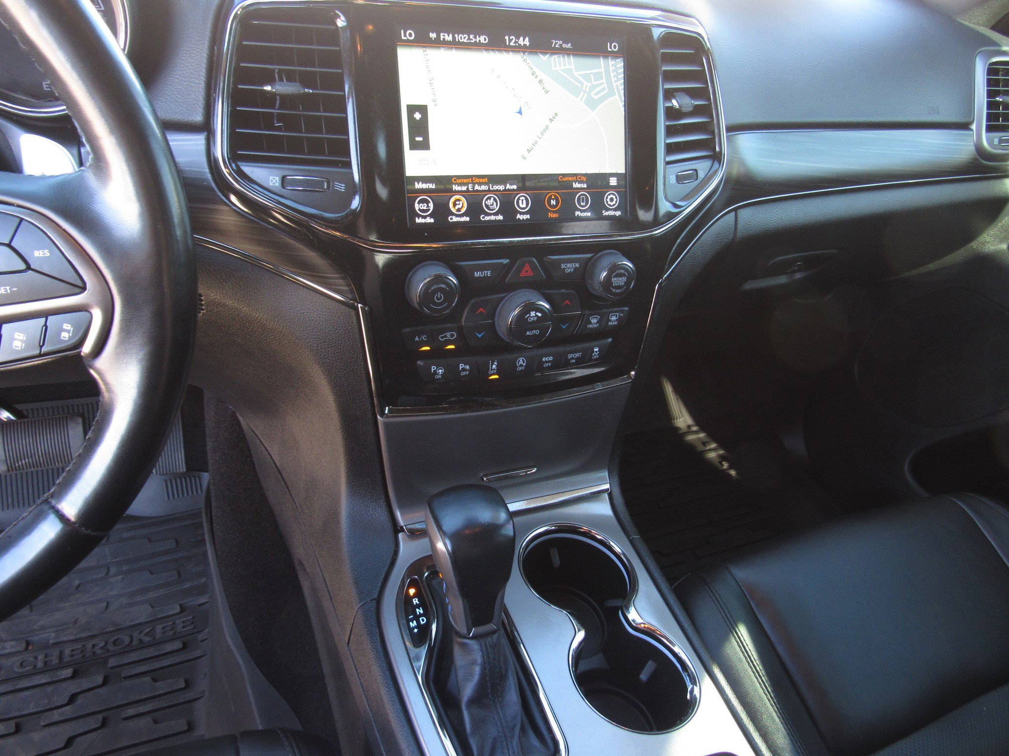 Used 2021 Jeep Grand Cherokee Limited X image 19