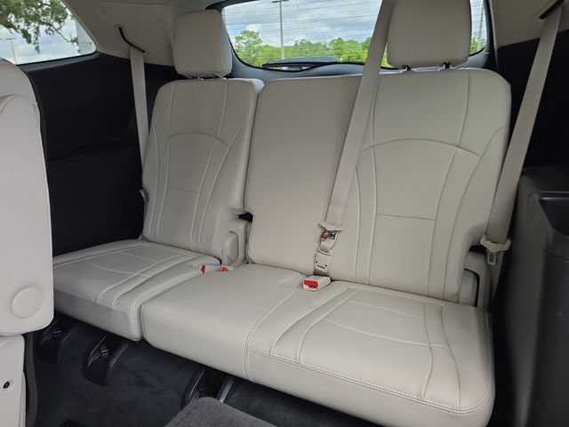 Certified 2022 Buick Enclave Essence w/ Sound and Sites Package FWD image 16