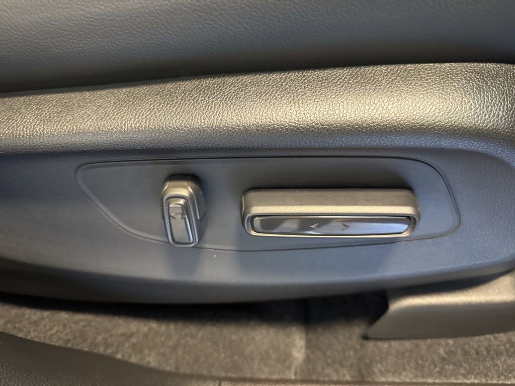 Certified 2026 Honda CR-V Sport Touring image 31