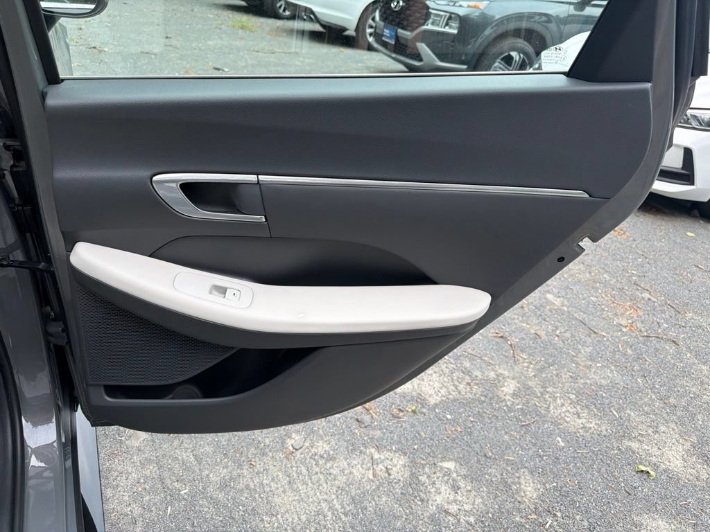 Certified 2023 Hyundai Sonata SEL FWD image 12