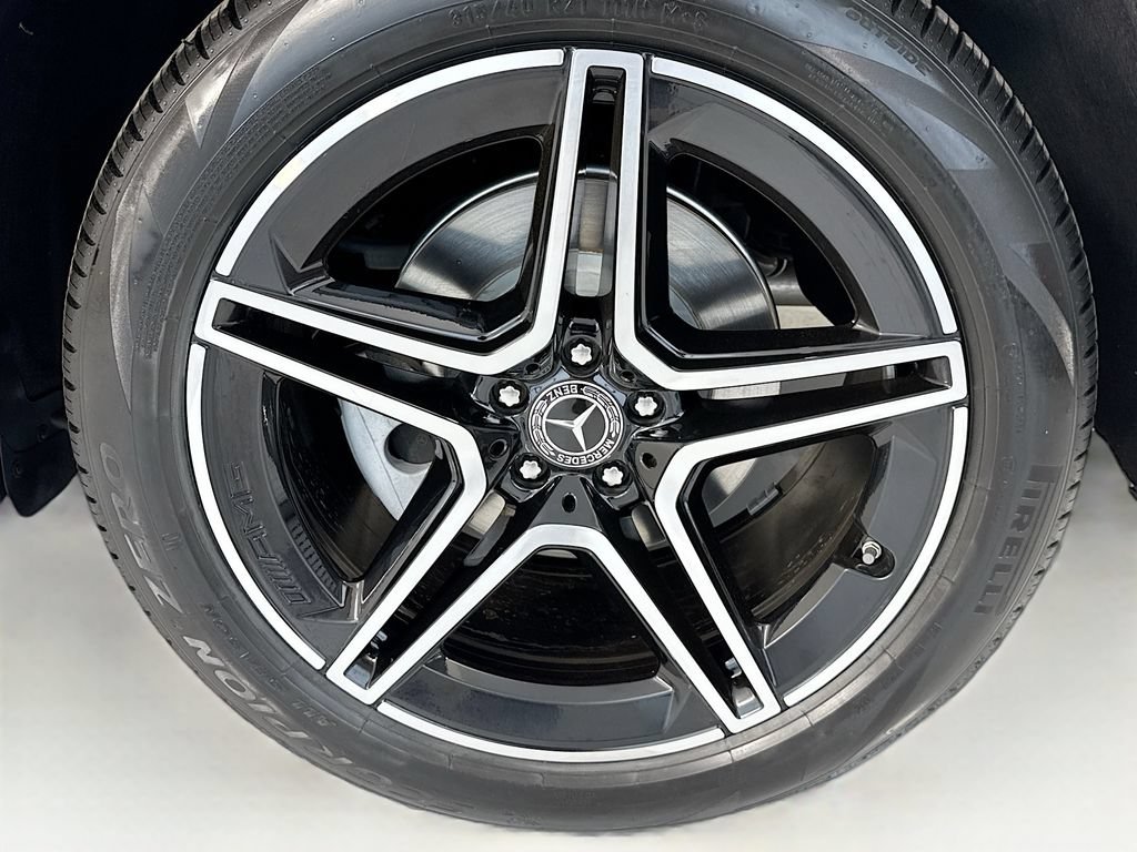Certified 2024 Mercedes-Benz GLS 450 4MATIC image 32