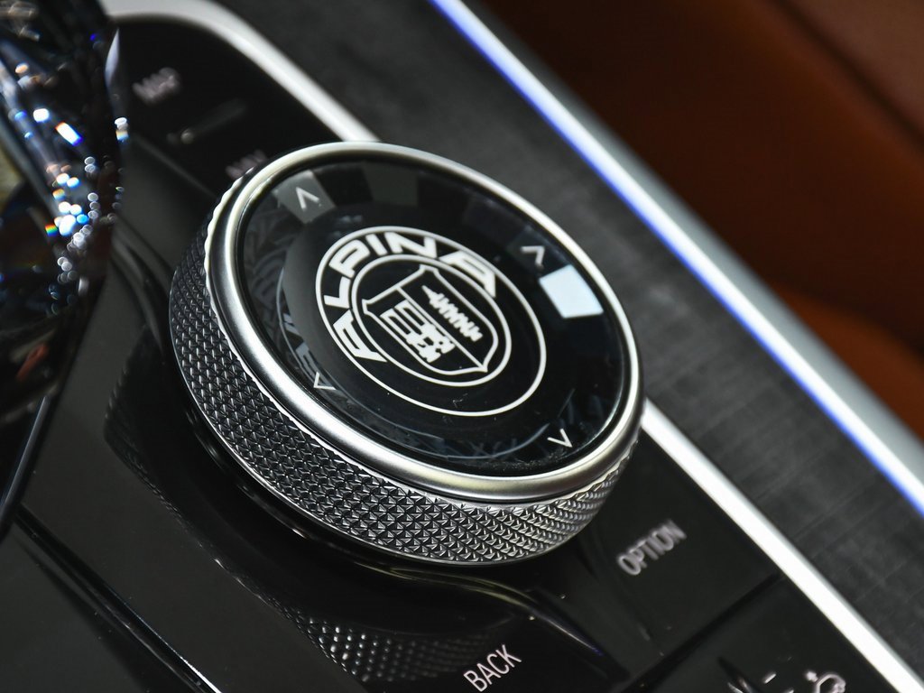 Used 2024 BMW ALPINA XB7 image 61