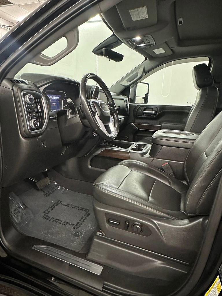 Used 2020 GMC Sierra 2500 SLT w/ SLT Premium Plus Package AWD/4WD image 9