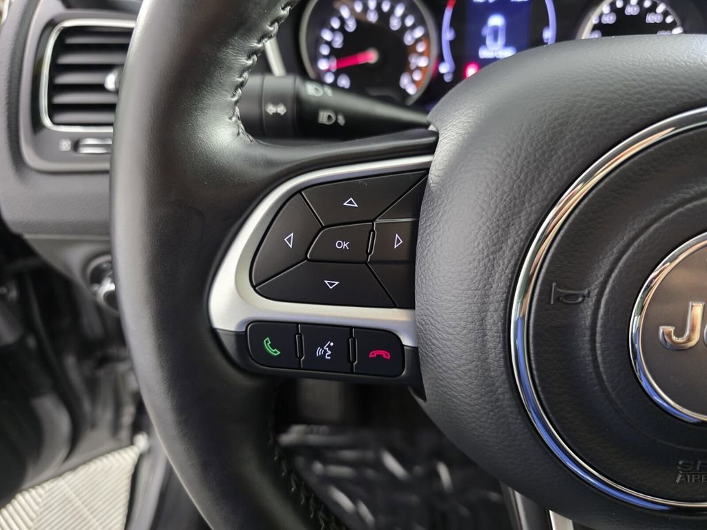 Certified 2020 Jeep Compass Altitude image 21