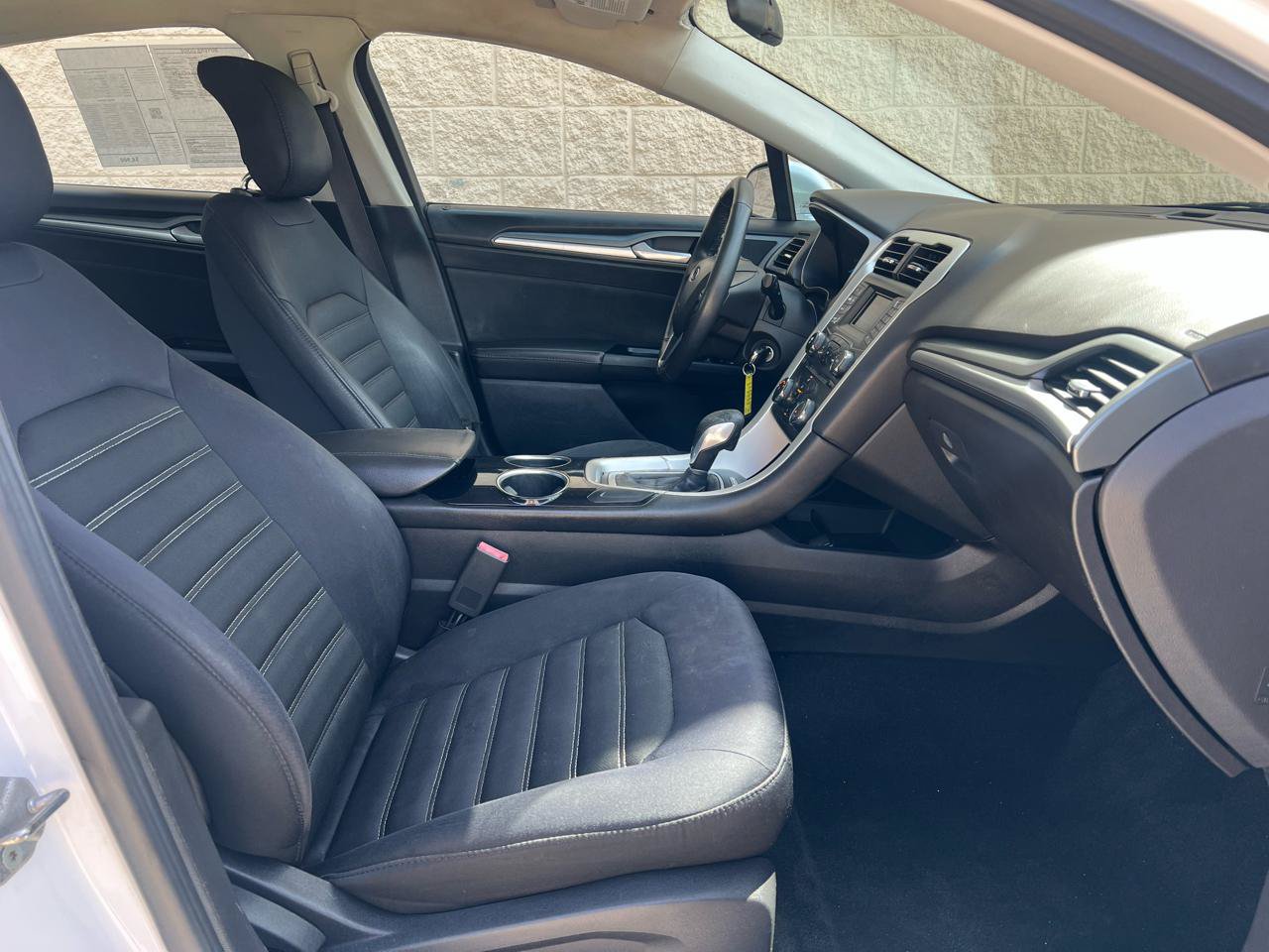 Used 2013 Ford Fusion SE FWD image 13