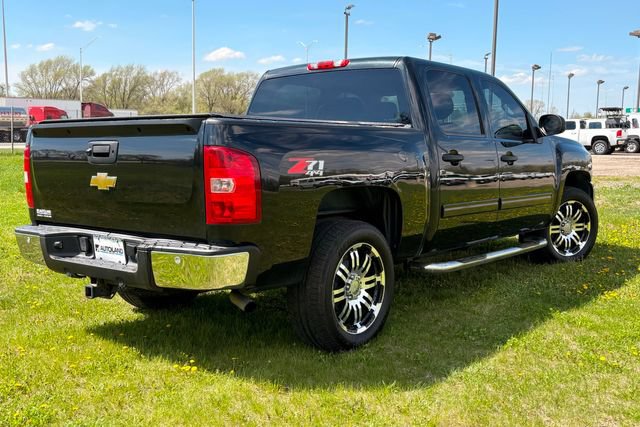 Used 2010 Chevrolet Silverado 1500 LT w/ Power Pack Plus AWD/4WD image 8