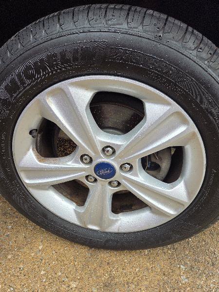 Used 2015 Ford Escape SE image 14