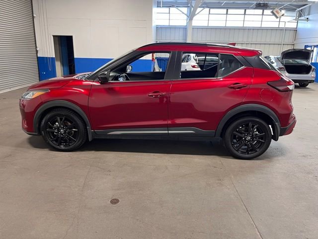 Used 2023 Nissan Kicks SR w/ SR Premium Package FWD image 6