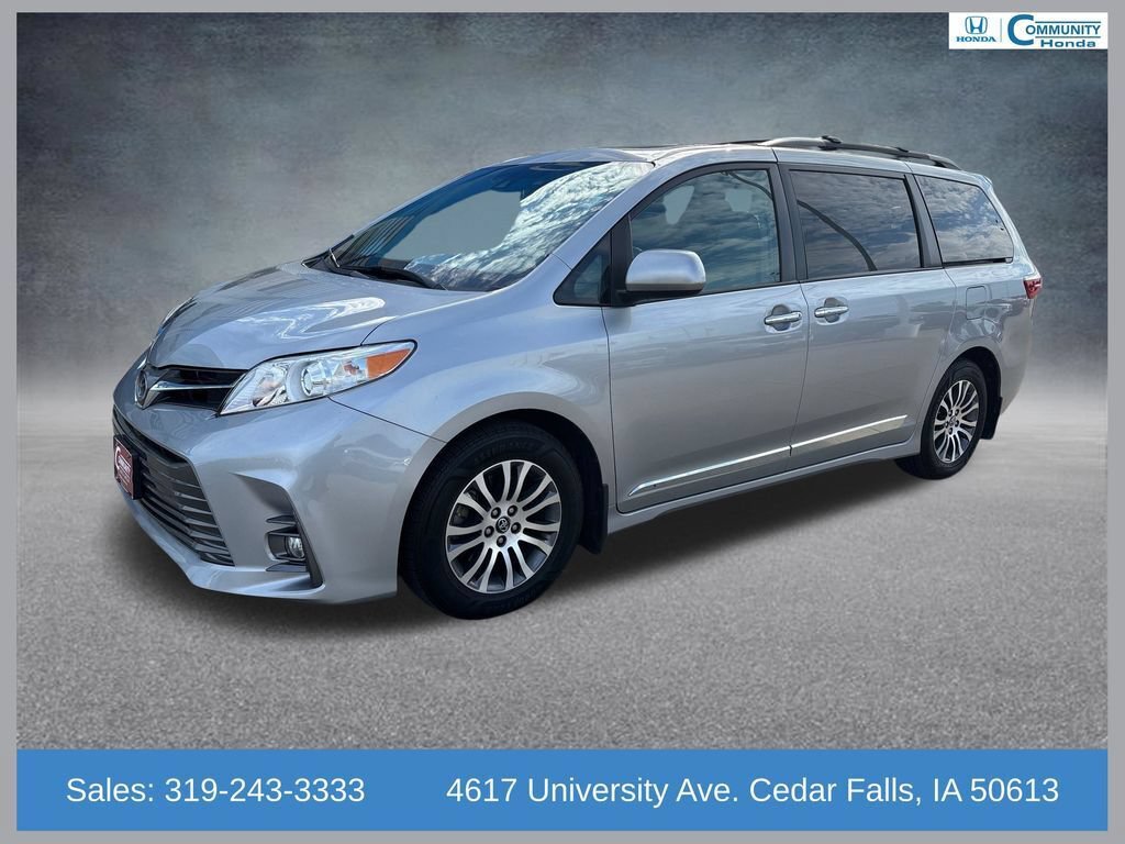 Used 2018 Toyota Sienna XLE w/ XLE Navigation Package