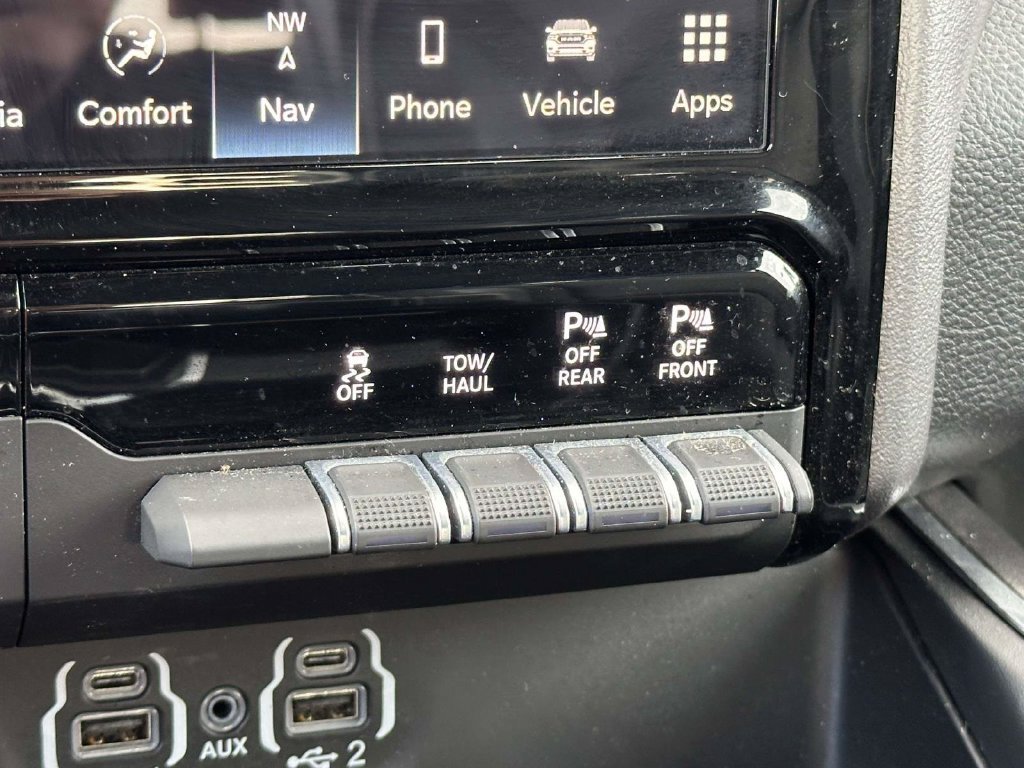 Used 2023 RAM 1500 Laramie AWD/4WD image 20