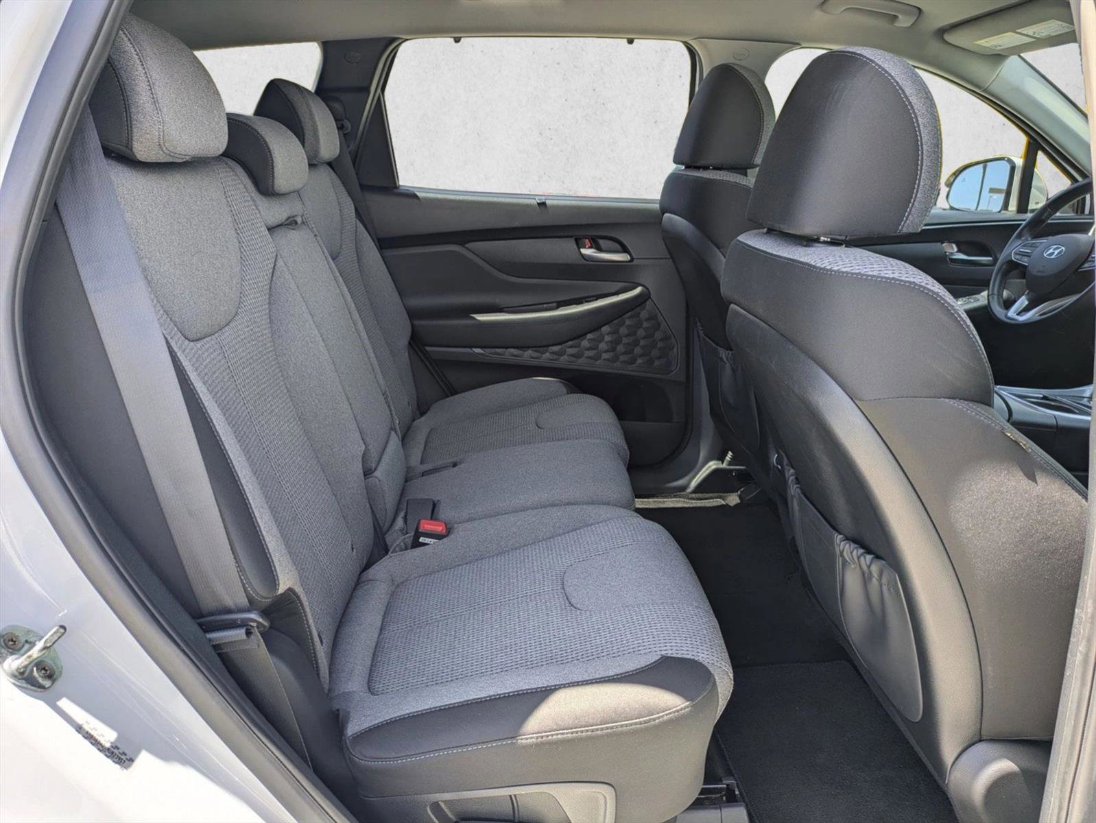 Used 2022 Hyundai Santa Fe SEL Convenience w/ Cargo Package AWD/4WD image 18