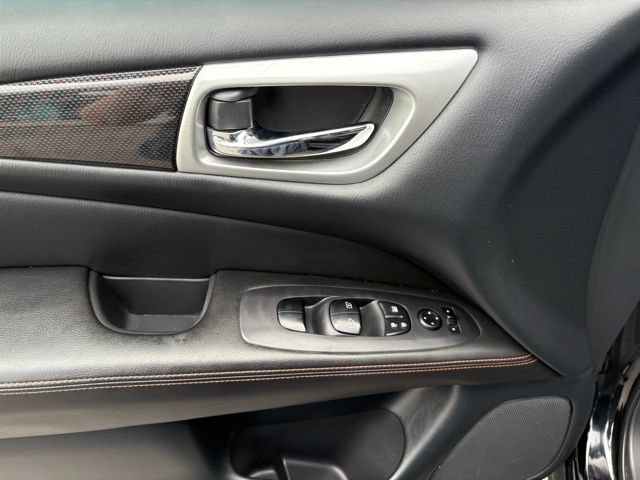 Used 2019 Nissan Pathfinder SV w/ Rock Creek Edition FWD image 10