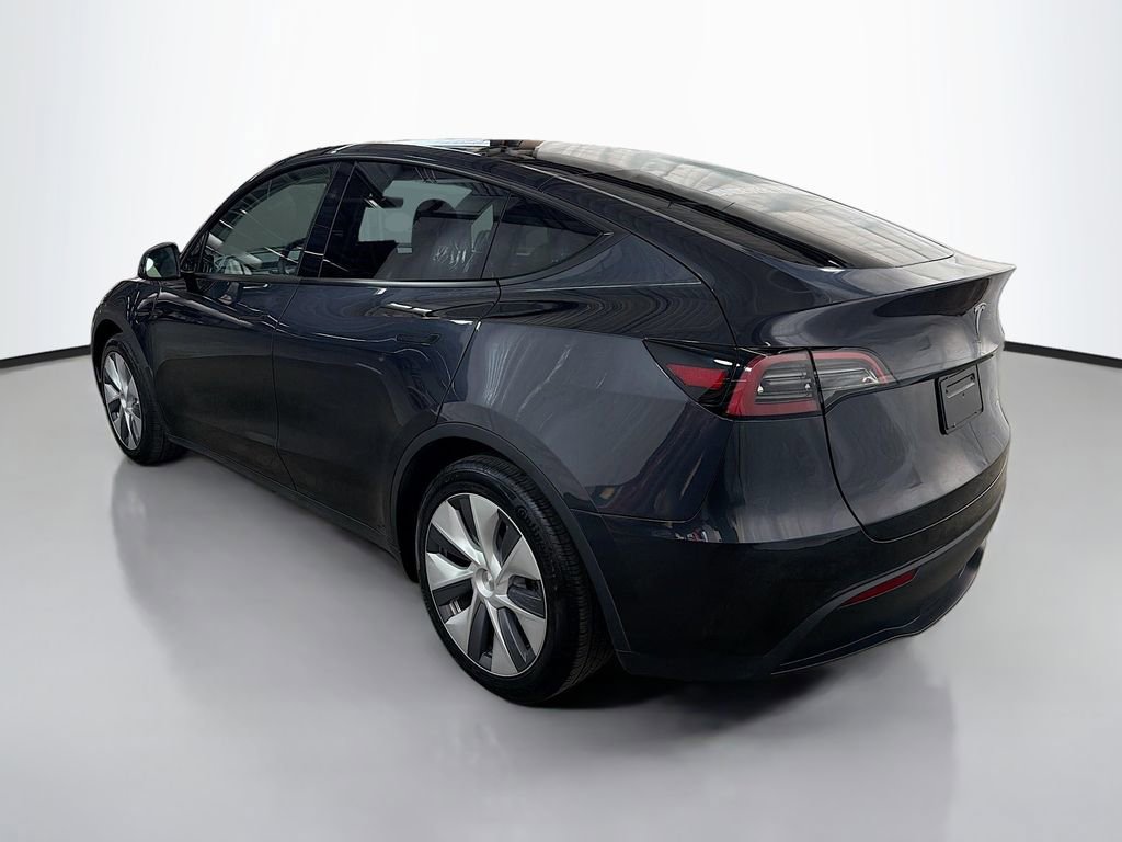 Used 2024 Tesla Model Y Long Range image 5