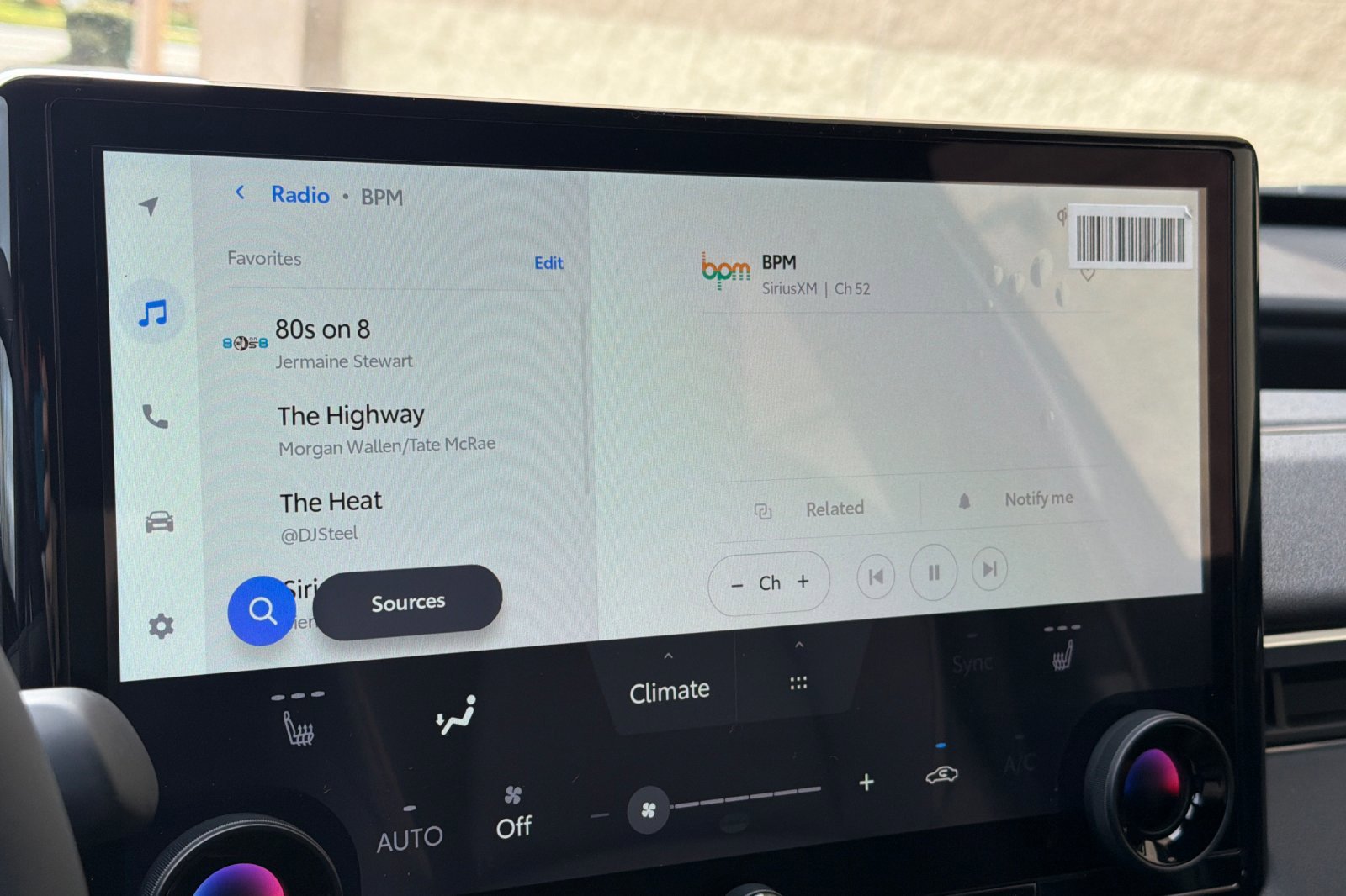 New 2026 Subaru Solterra Premium image 18