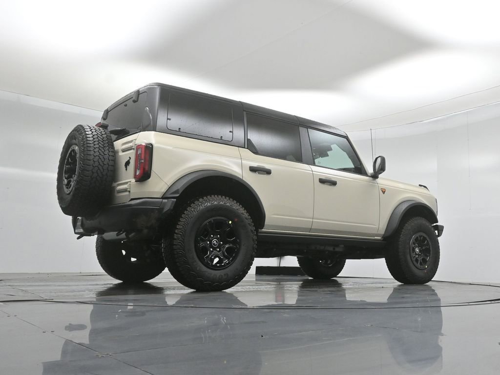 New 2026 Ford Bronco Badlands AWD/4WD image 48
