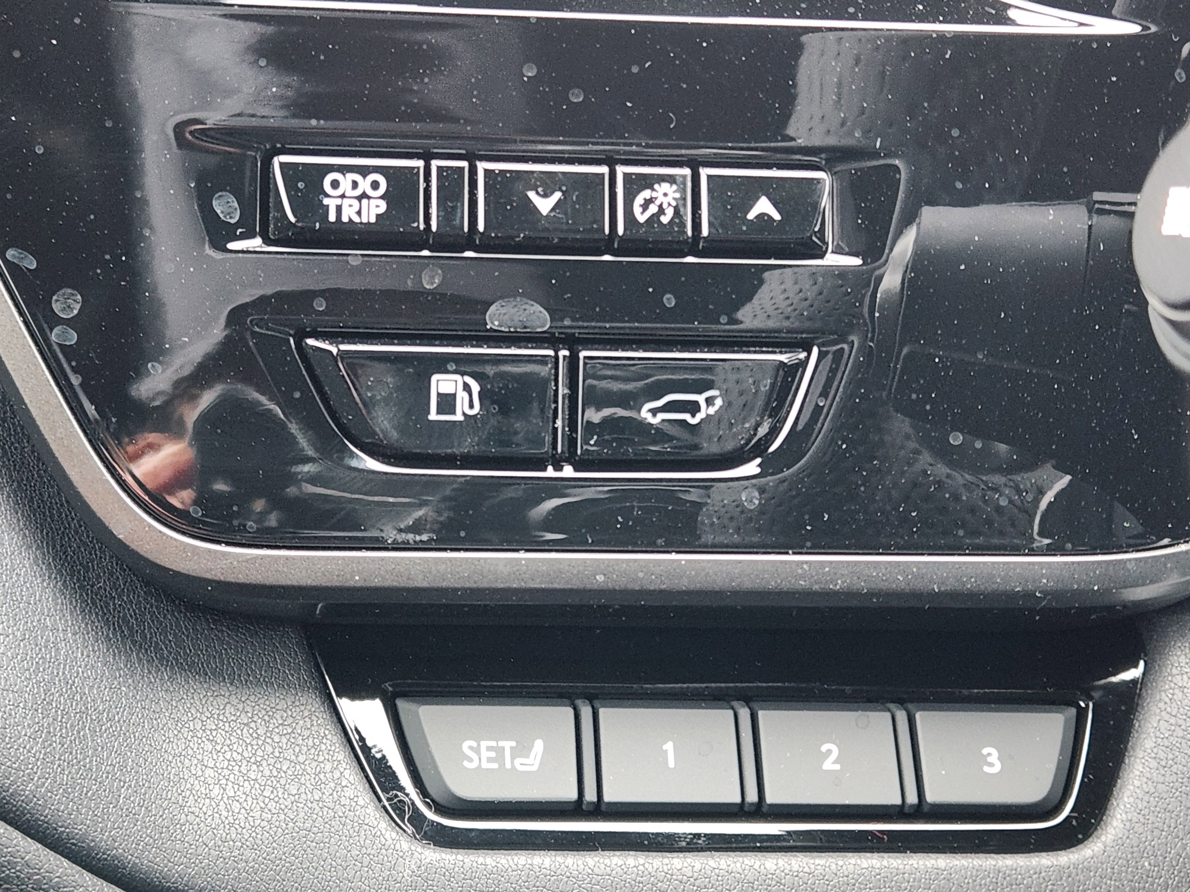 New 2026 Lexus TX 500h AWD image 30