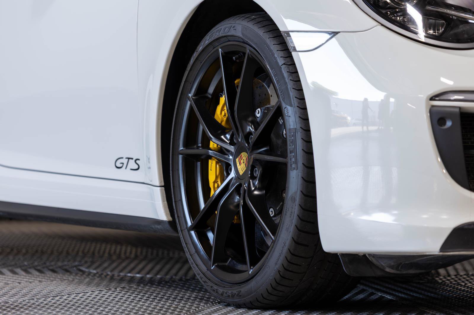 Used 2019 Porsche 911 Carrera GTS RWD image 36