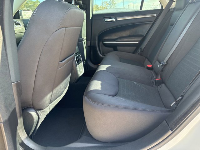 Used 2022 Chrysler 300 Touring w/ Sport Appearance Package image 15